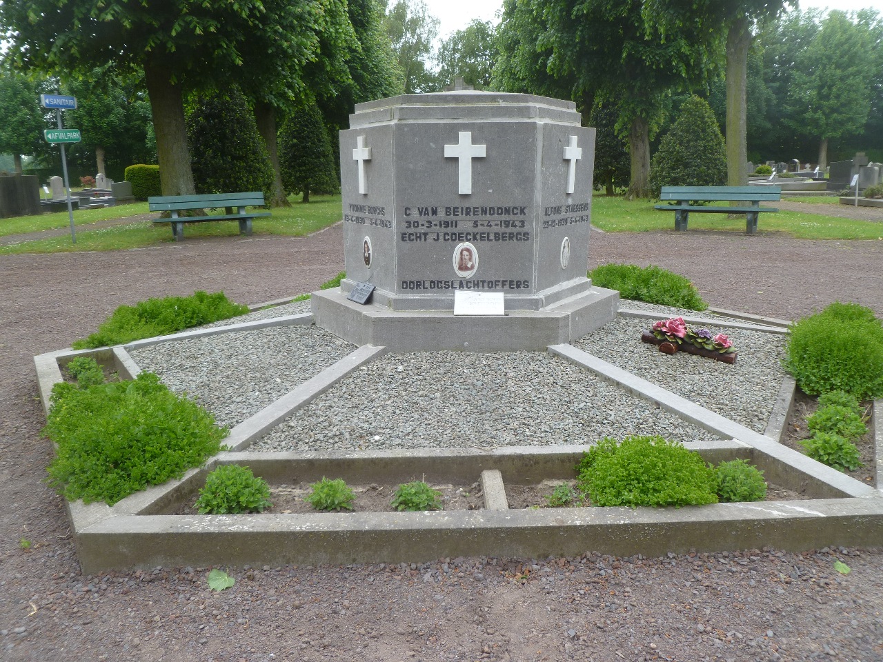 Van Beirendonck Caroline .JPG