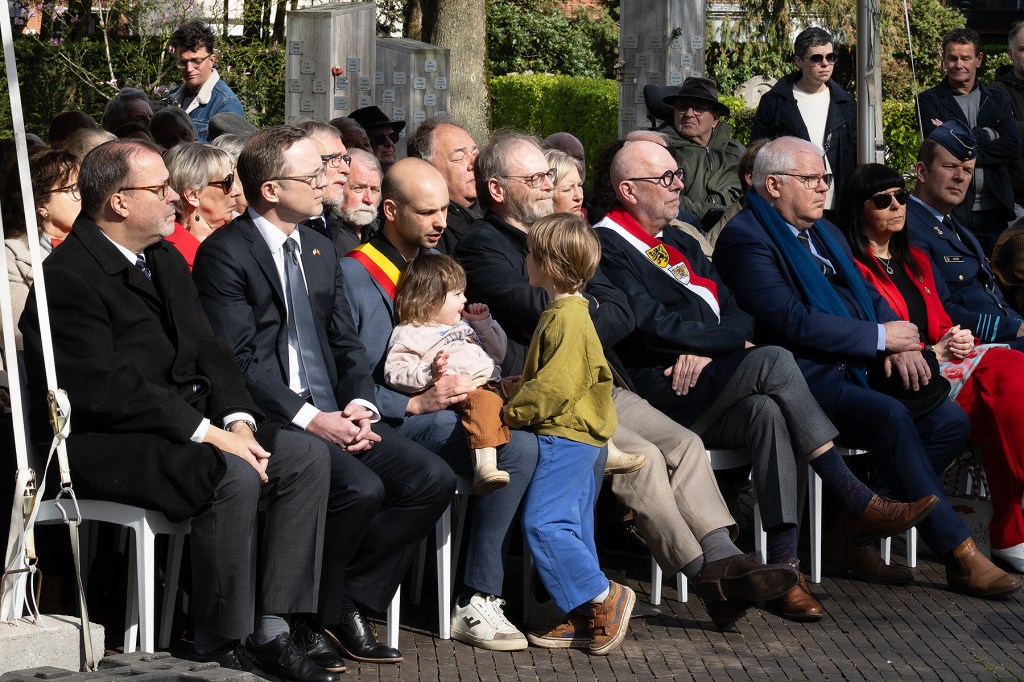De huidige afbeelding heeft geen alternatieve tekst. De bestandsnaam is: 08.jpg